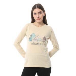 تي شيرت حريمي قطن 100% بتصميم عصري ومريح